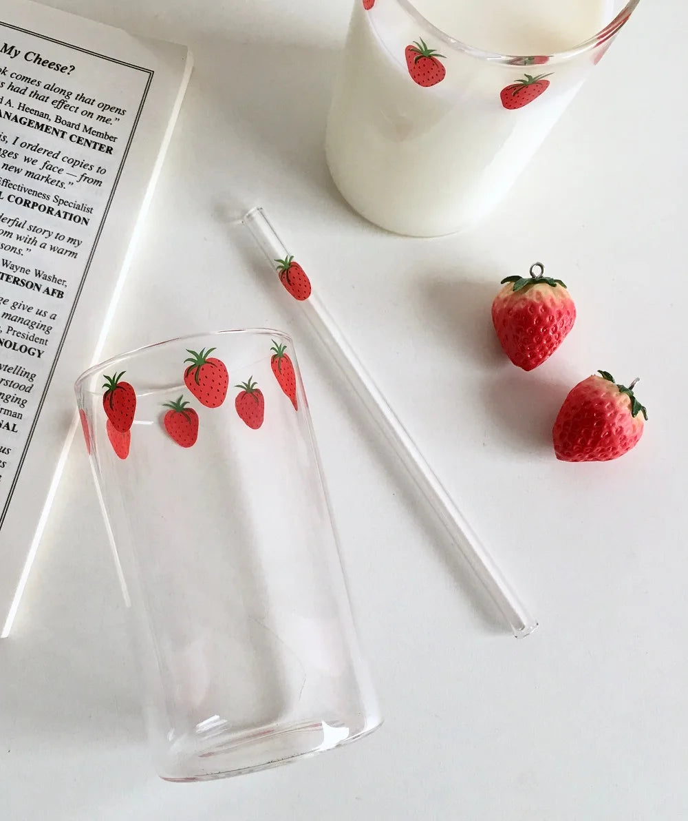 Vaso de cristal con pajita de 300 ml, diseño de fresa, transparente, creativo, resistente al calor, para estudiantes, Nana