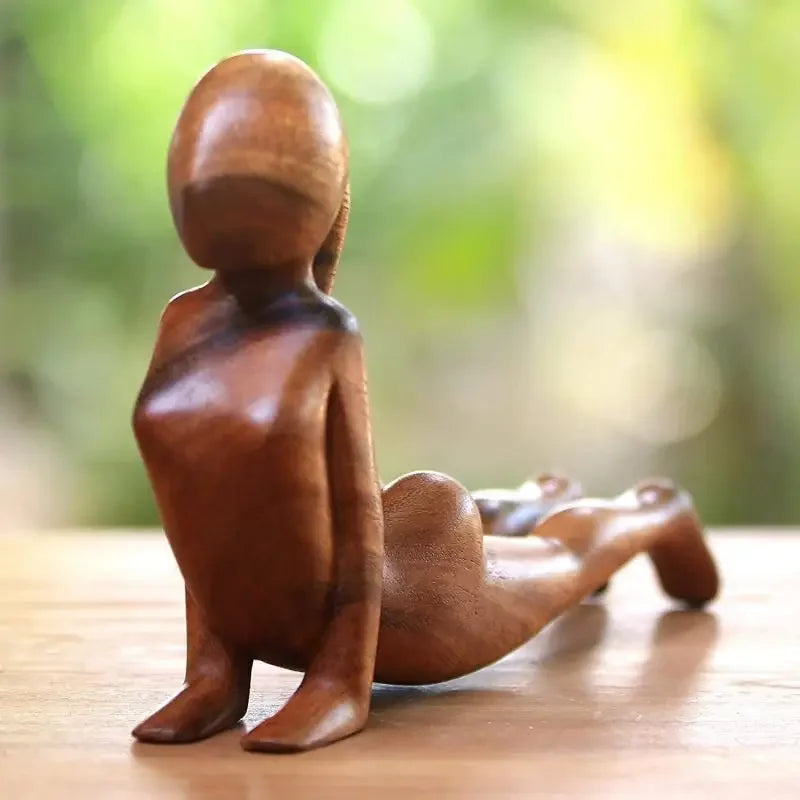 Estatua de meditación de yoga tallada en madera de chica de yoga, hecha a mano, pose de yoga, decoración del hogar