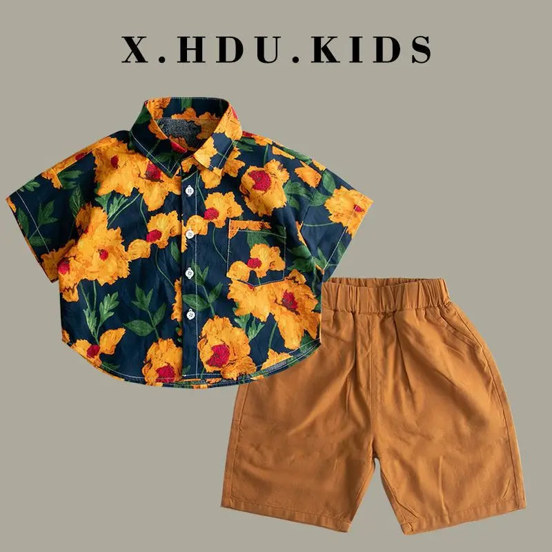 Ropa para niños 2025, nuevo traje de flores de moda para bebé, camisa de manga corta, pantalones cortos, elegante conjunto de dos piezas de pantalones cortos casuales retro.