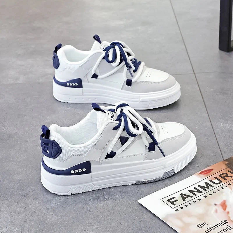 Primavera 2025, Niche, versátil, para estudiantes, zapatos blancos de suela gruesa, a la moda, con doble lazo, deportivos casuales.
