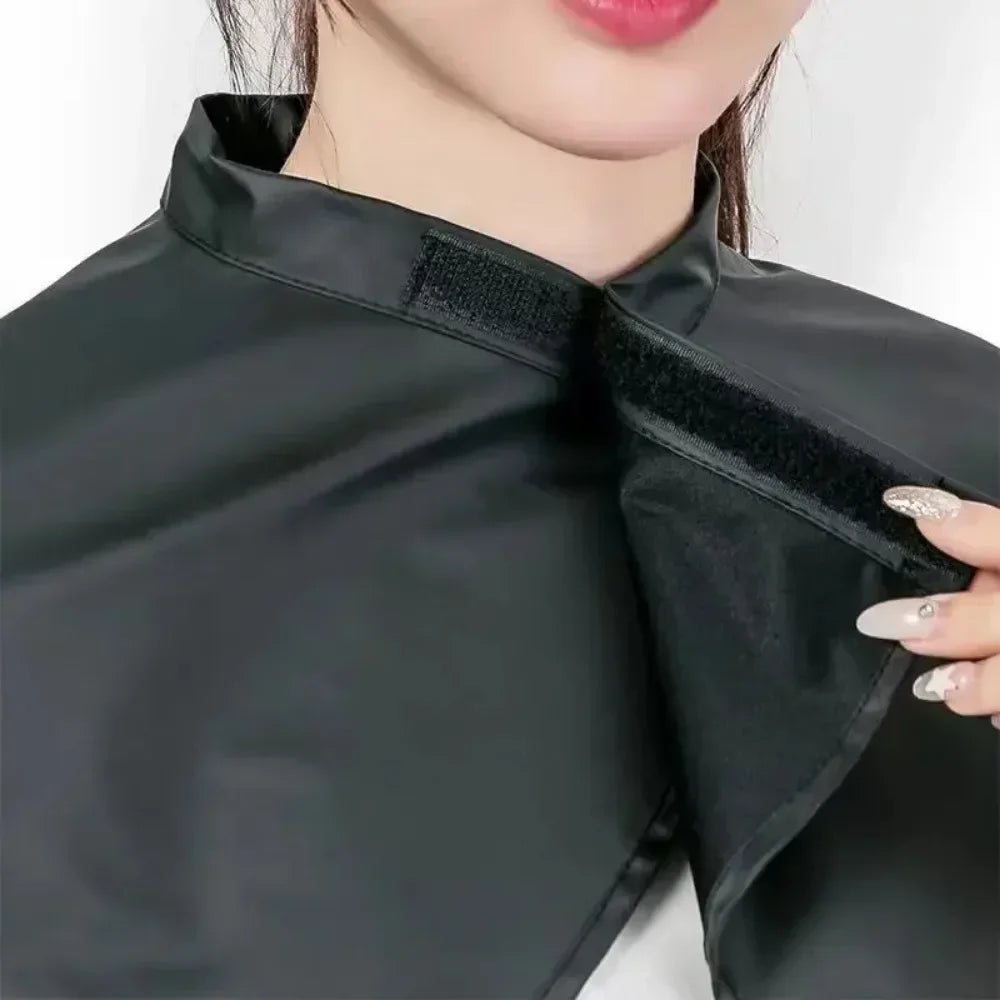 Capa de tela para teñir el cabello, corta, cuadrada, negra, impermeable, para peluquería, peluquería, corte de pelo, capa de tela para peluquería.