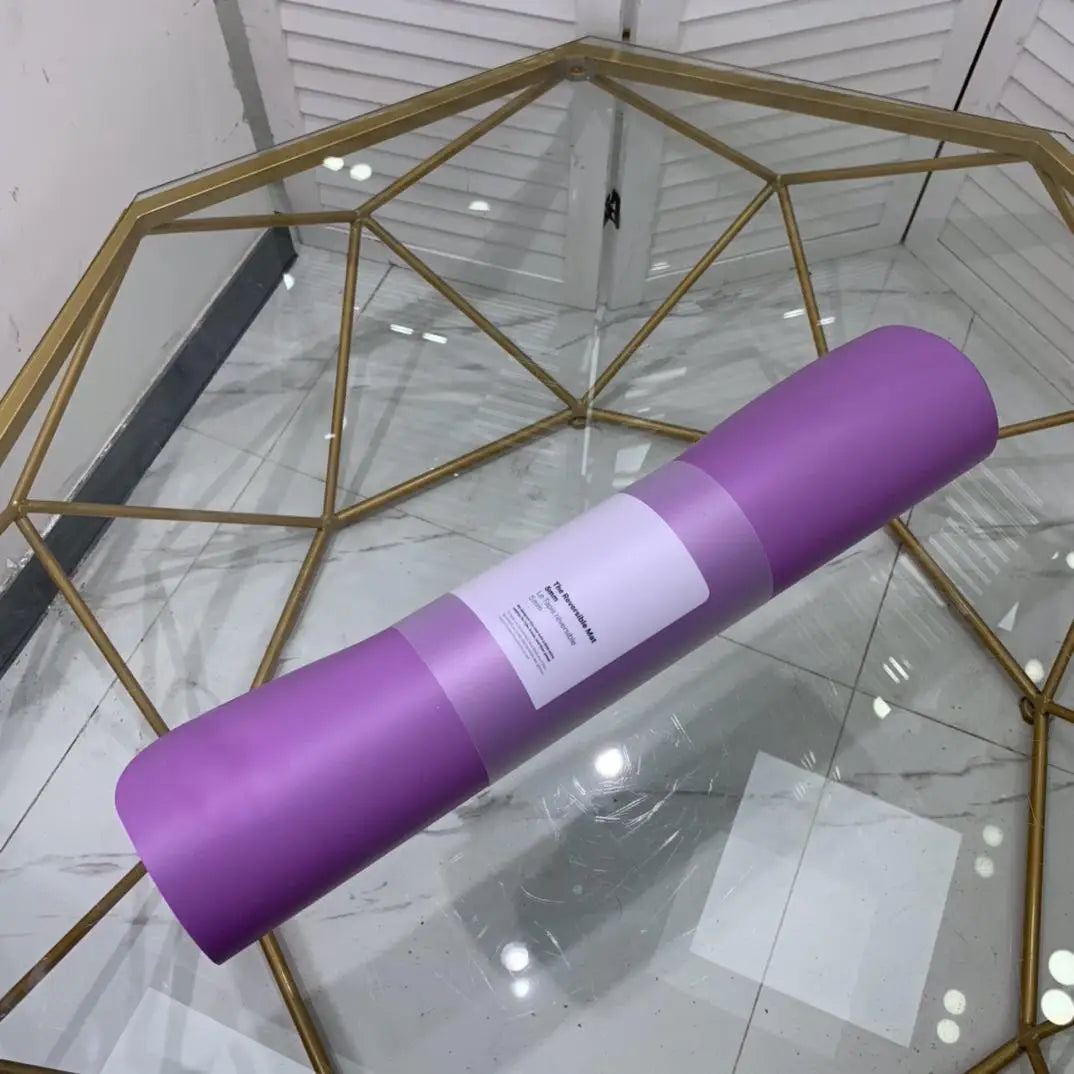 Esterilla multifuncional de yoga. Imprescindible para hacer ejercicio y fitness.