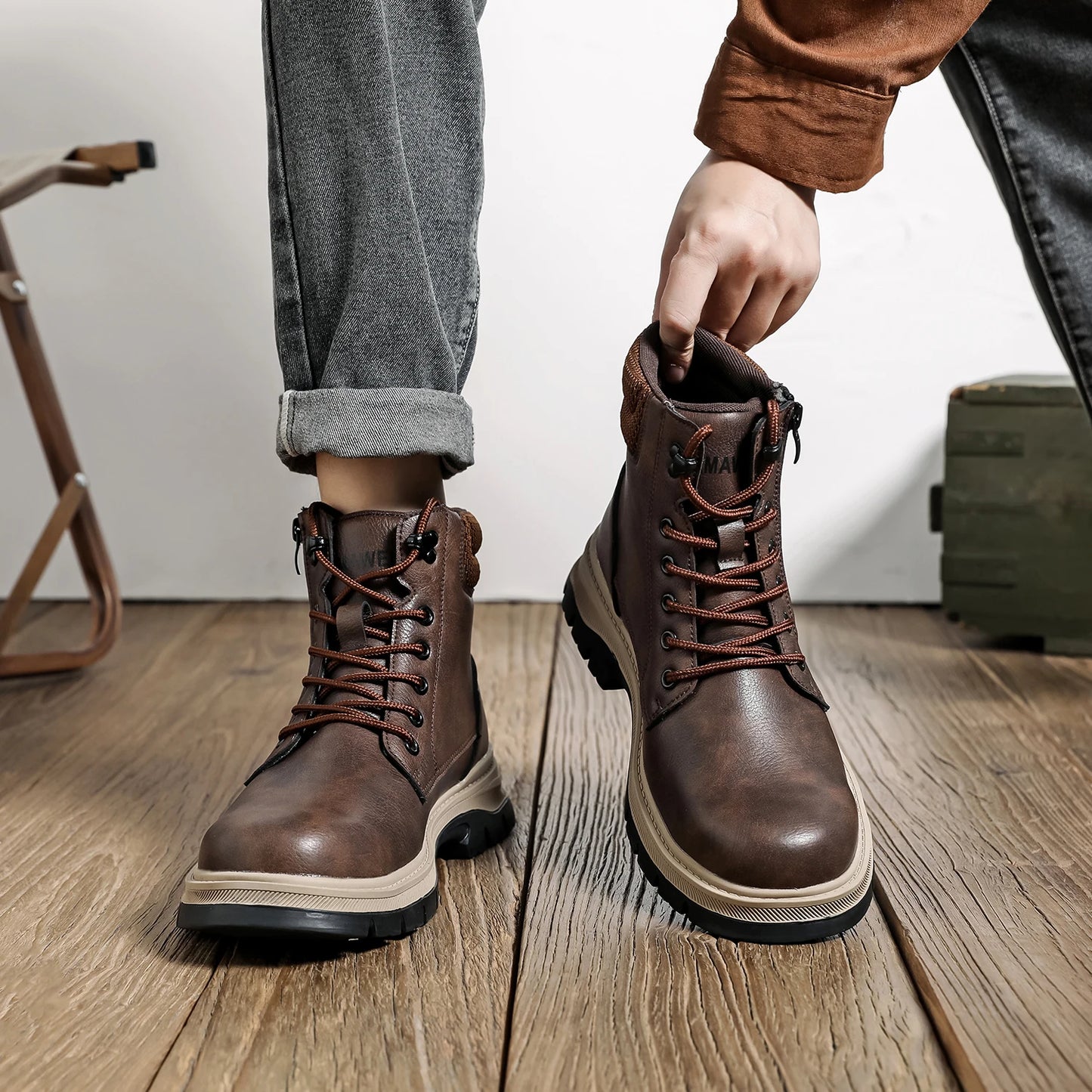 2024 New Safety Shoes Men Anti-smash Anti Puncture Work Shoes Anti Slip Indestructible Shoes Protective Sneakers Men Boots