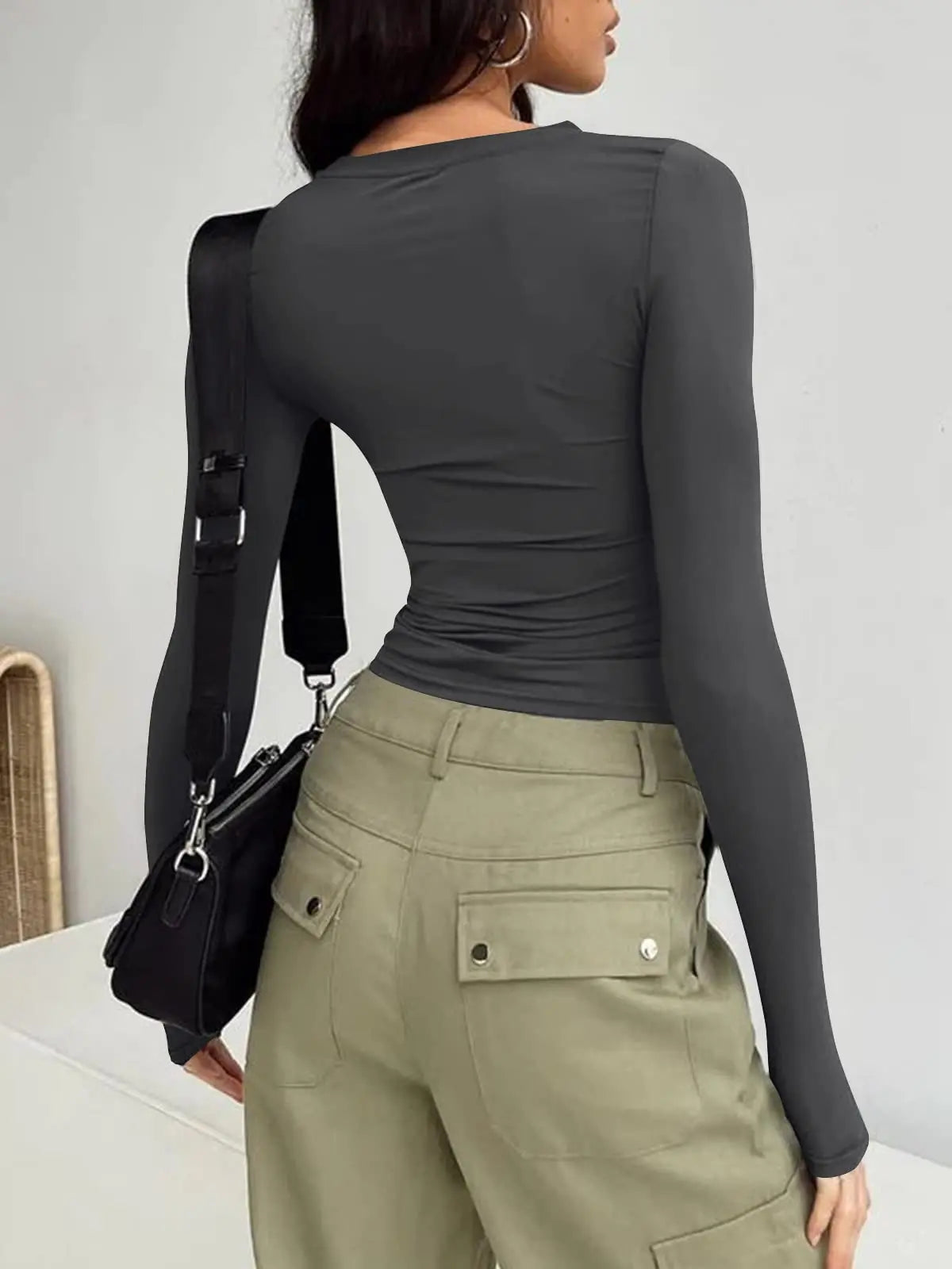 Camiseta rosa Y2K de primavera y otoño 2025 para mujer, tops casuales de manga larga, tops de cuello redondo, camisetas básicas, camisetas ajustadas.