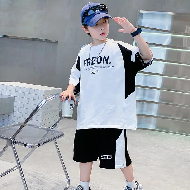 Ropa para niños Ropa de verano para niños Conjunto de manga corta 2025 Nuevo estilo deportivo de verano Fresco y de moda