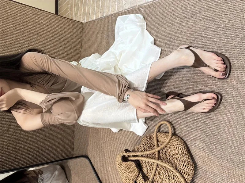 Sandalias de verano 2025 para mujer, con punta abierta, estilo hada, para playa, faldas a juego, zapatos de tacón alto versátiles, zapatillas romanas para mujer.