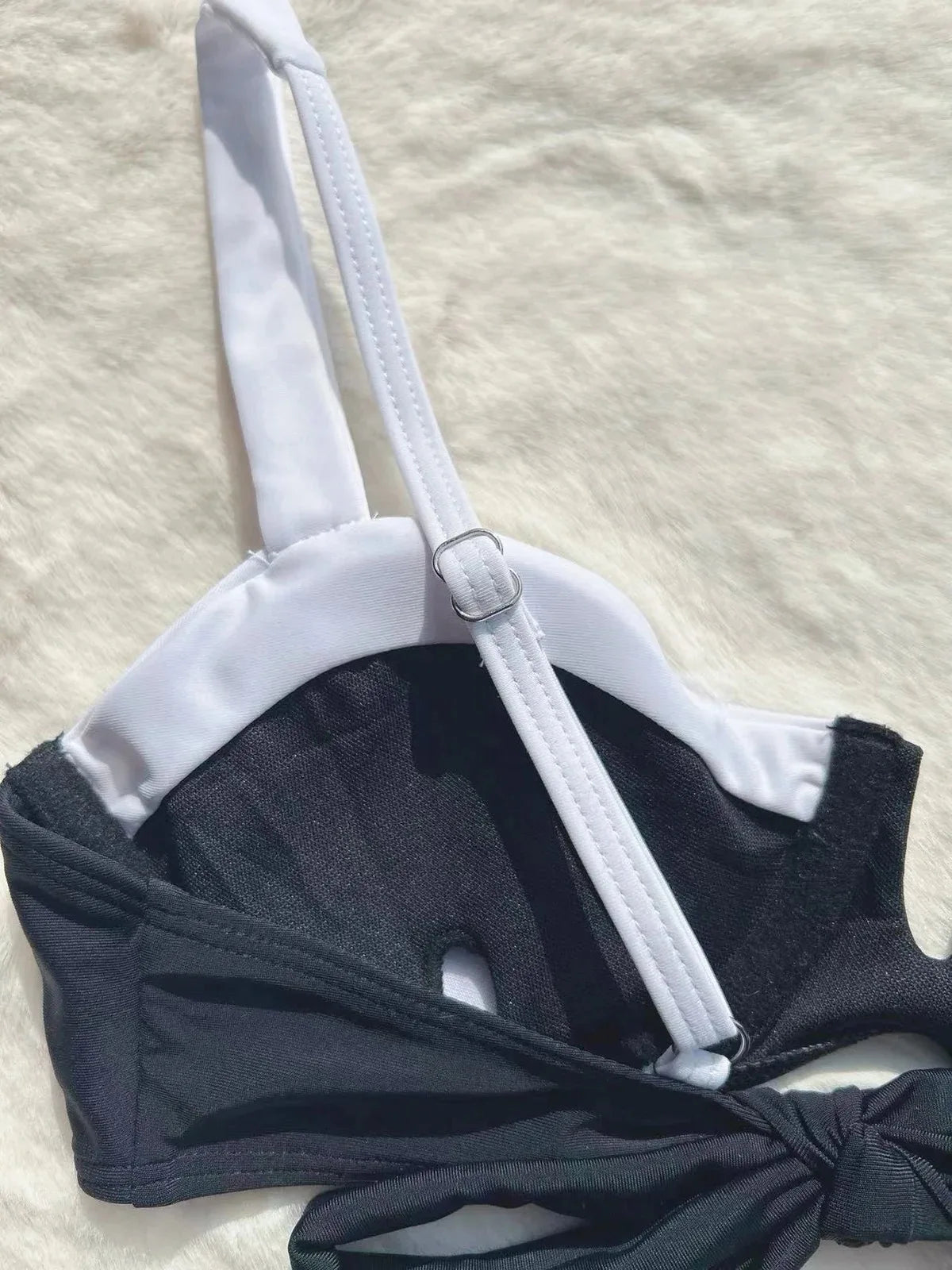 Traje de baño de playa europeo 2024, sexy, de retazos, sin espalda, dividido, para mujer, bikini, estilo playero, bikini sexy.