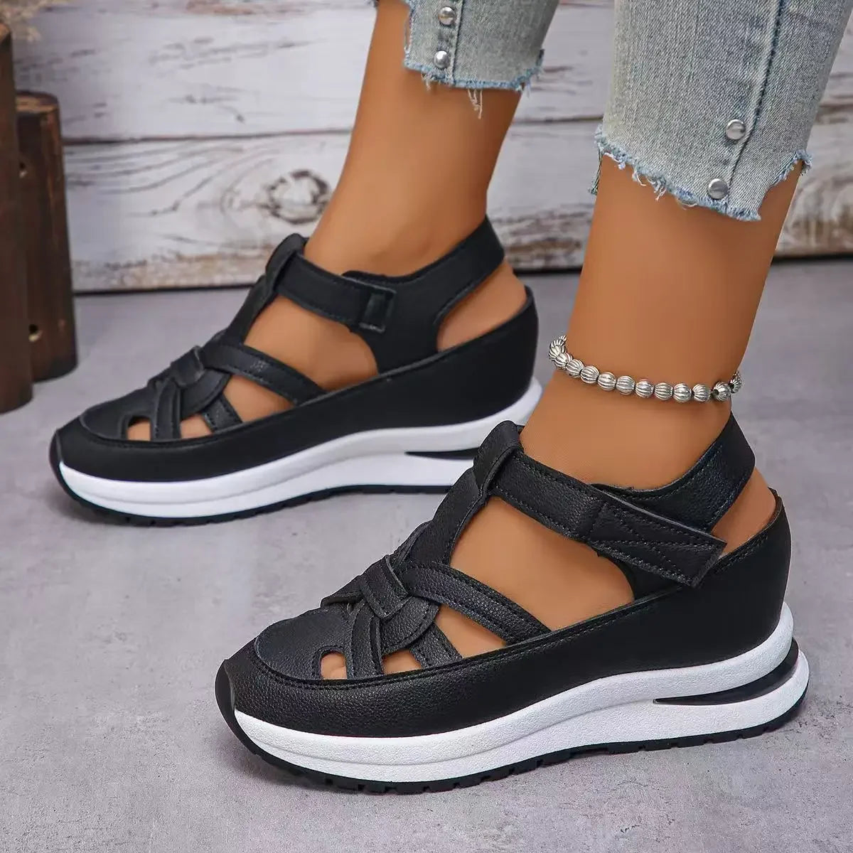 Sandalias de mujer de talla grande, primavera 2025, estilo romano, tacón grueso, informales, suela de goma, forro de poliuretano, fabricadas en China.