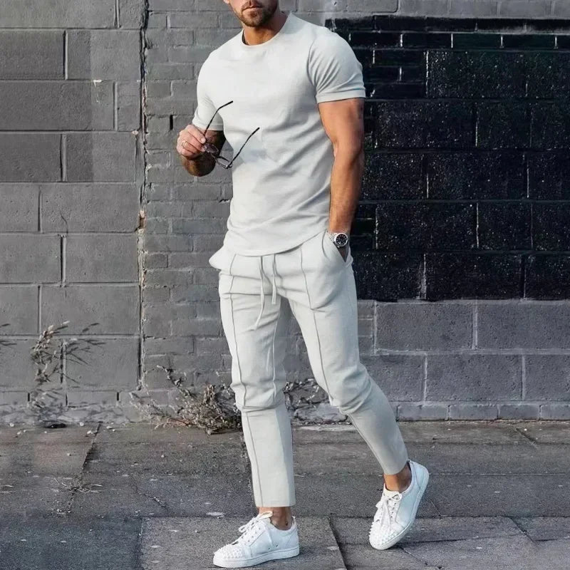 Conjunto deportivo para hombre, otoño 2023, verano, liso, informal, cuello redondo, manga corta, camiseta deportiva, conjunto de dos piezas para hombre