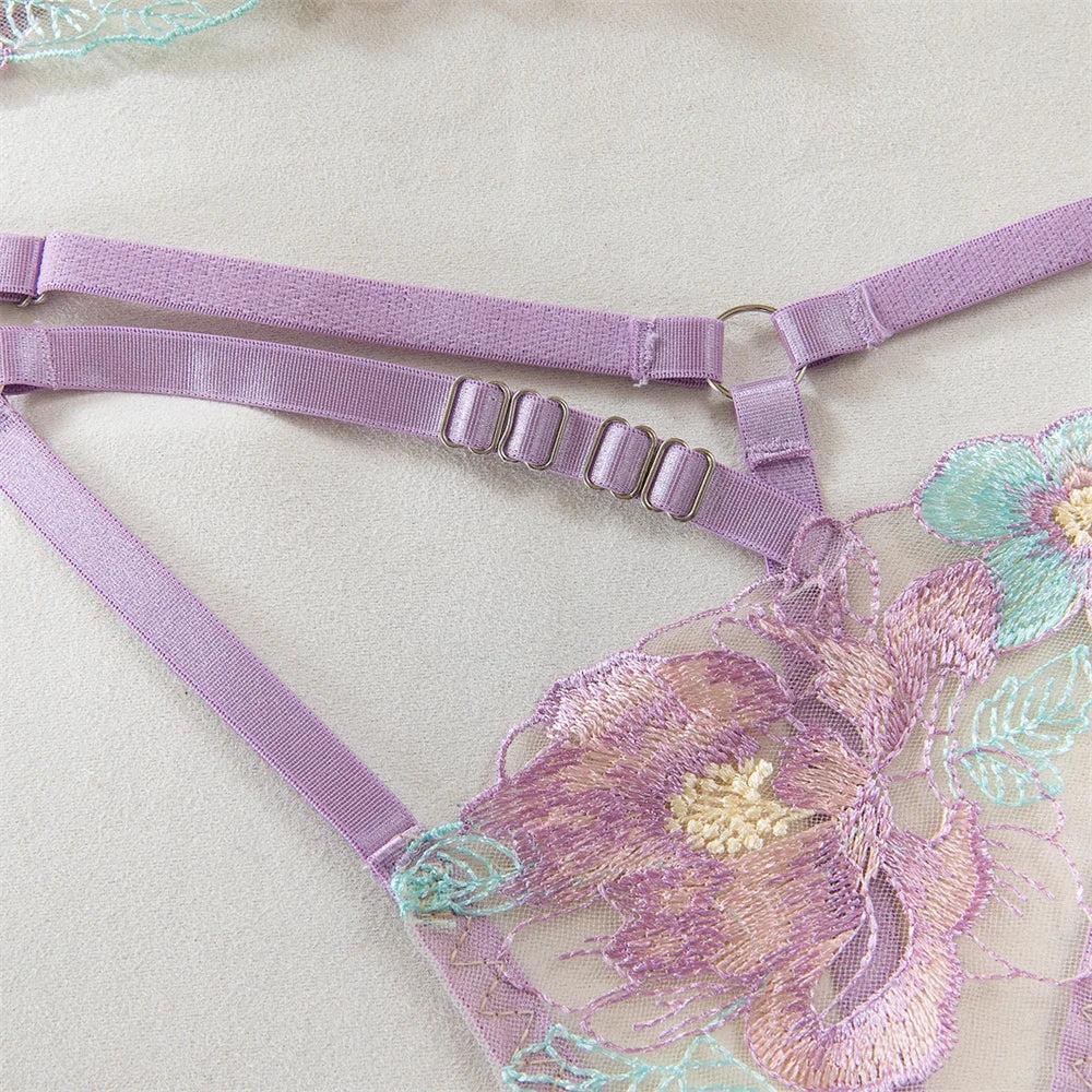 Conjuntos de lencería sexy con bordado floral para mujer, conjunto de sujetador y tanga de encaje transparente, conjuntos sensuales y delicados, ropa de juego para parejas