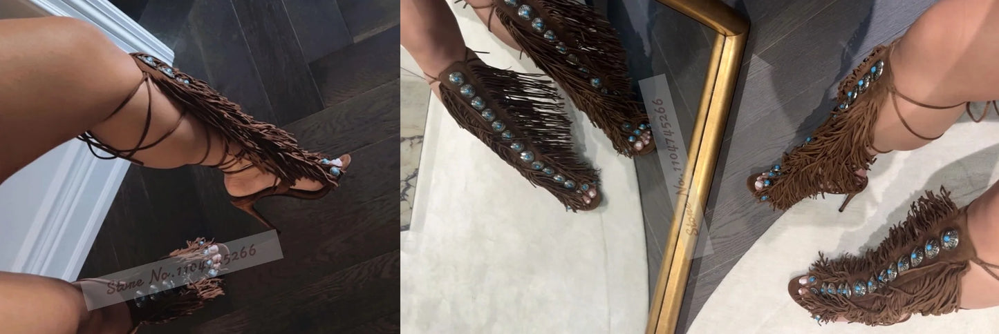 Botines ALMUDENA con holograma iridiscente en color plata y rosa, con plataforma alta y tacón grueso, metalizado mate