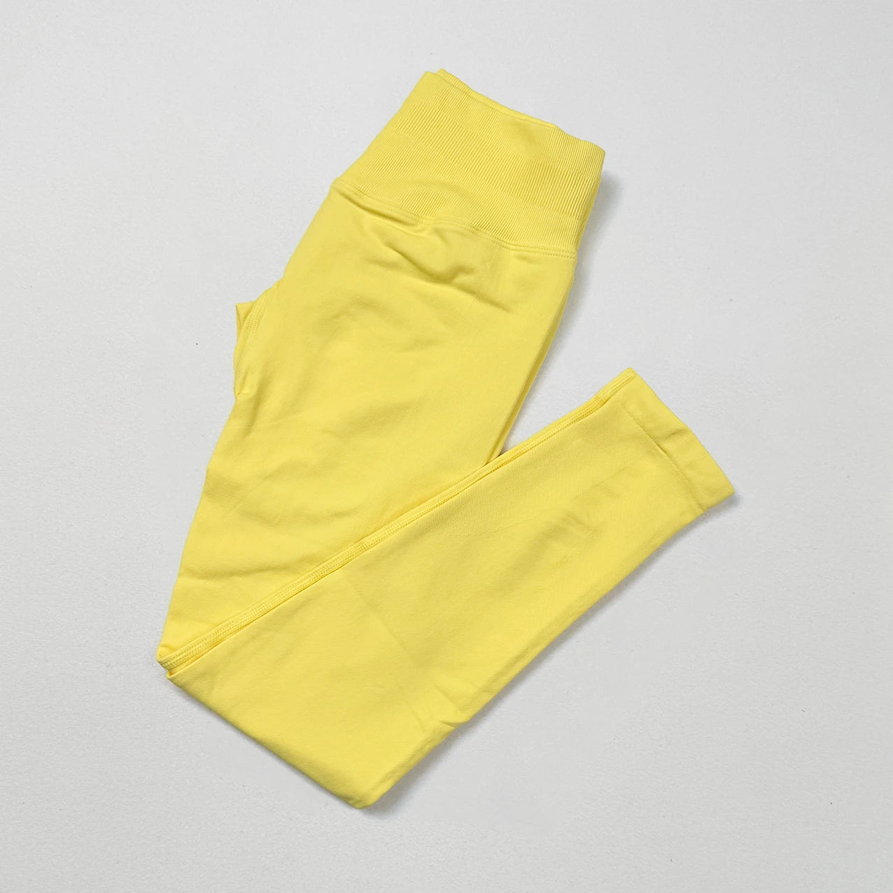 Pantalones de yoga VEQKING Scrunch Butt para mujer, leggings deportivos sin costuras, cintura baja, mallas de gimnasio, pantalones de entrenamiento cálidos de secado rápido para otoño.