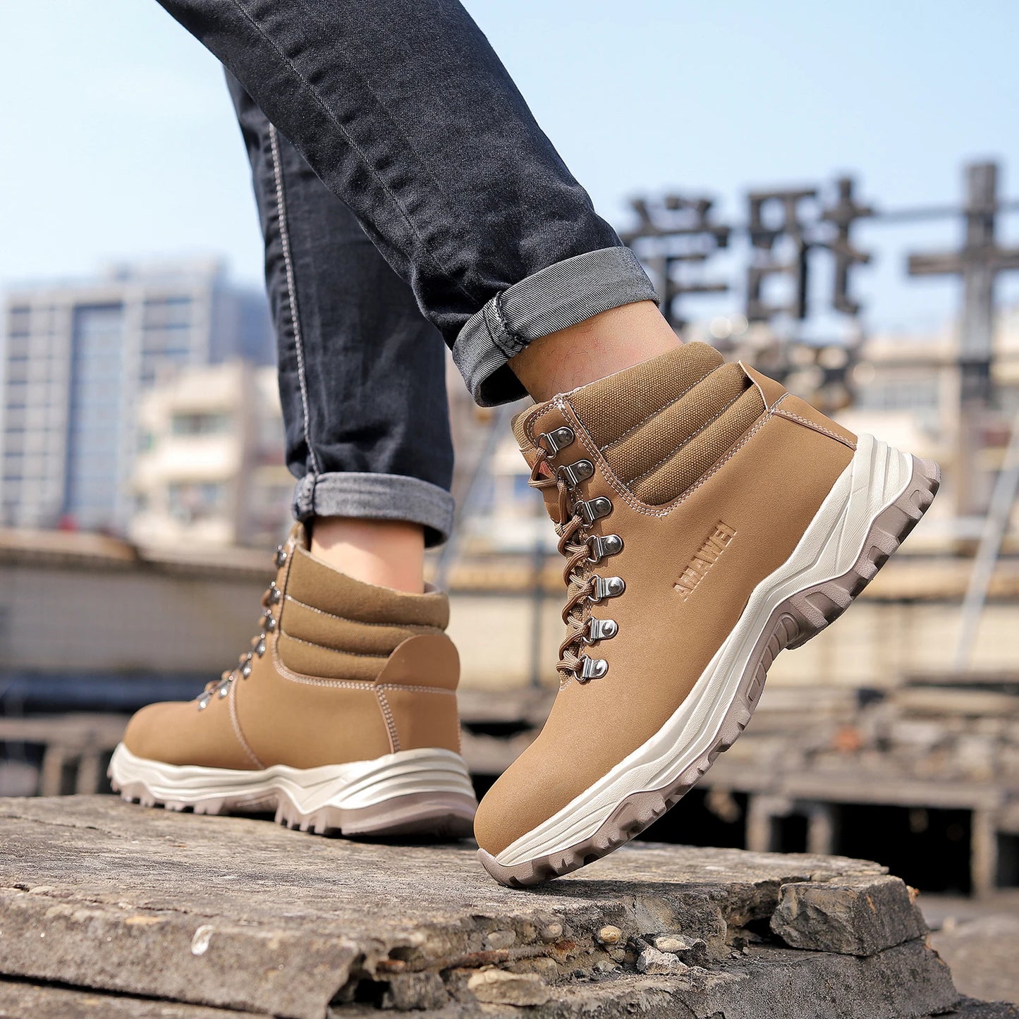 Anti-Smash Steel Toe Work Boots Mens Protection Shoes Breathable Non-Slip Anti-Puncture Construction Work Shoes Hiking Boots