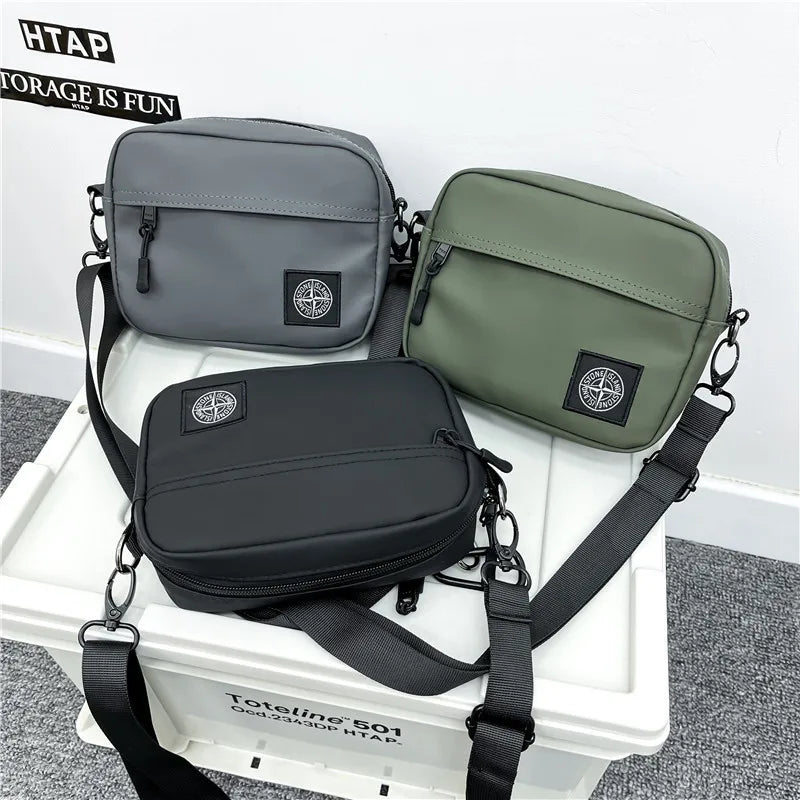 Bolso de hombro de tendencia urbana personalizado para hombres y mujeres, bolso de hombro portátil pequeño de cuero estilo hip hop para deportes al aire libre