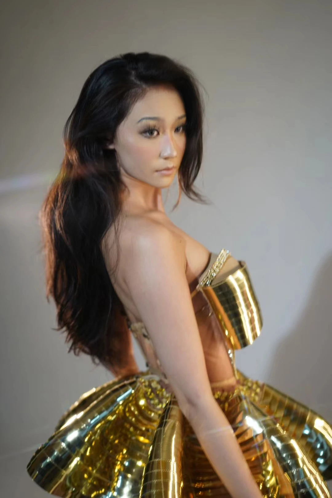 Sexy Diamonds Activity Clothing Women ClubCelebrate Stage Wear Performance Outfit Sparkly GoloSilver Top 2PCS Skirt Sets Y009