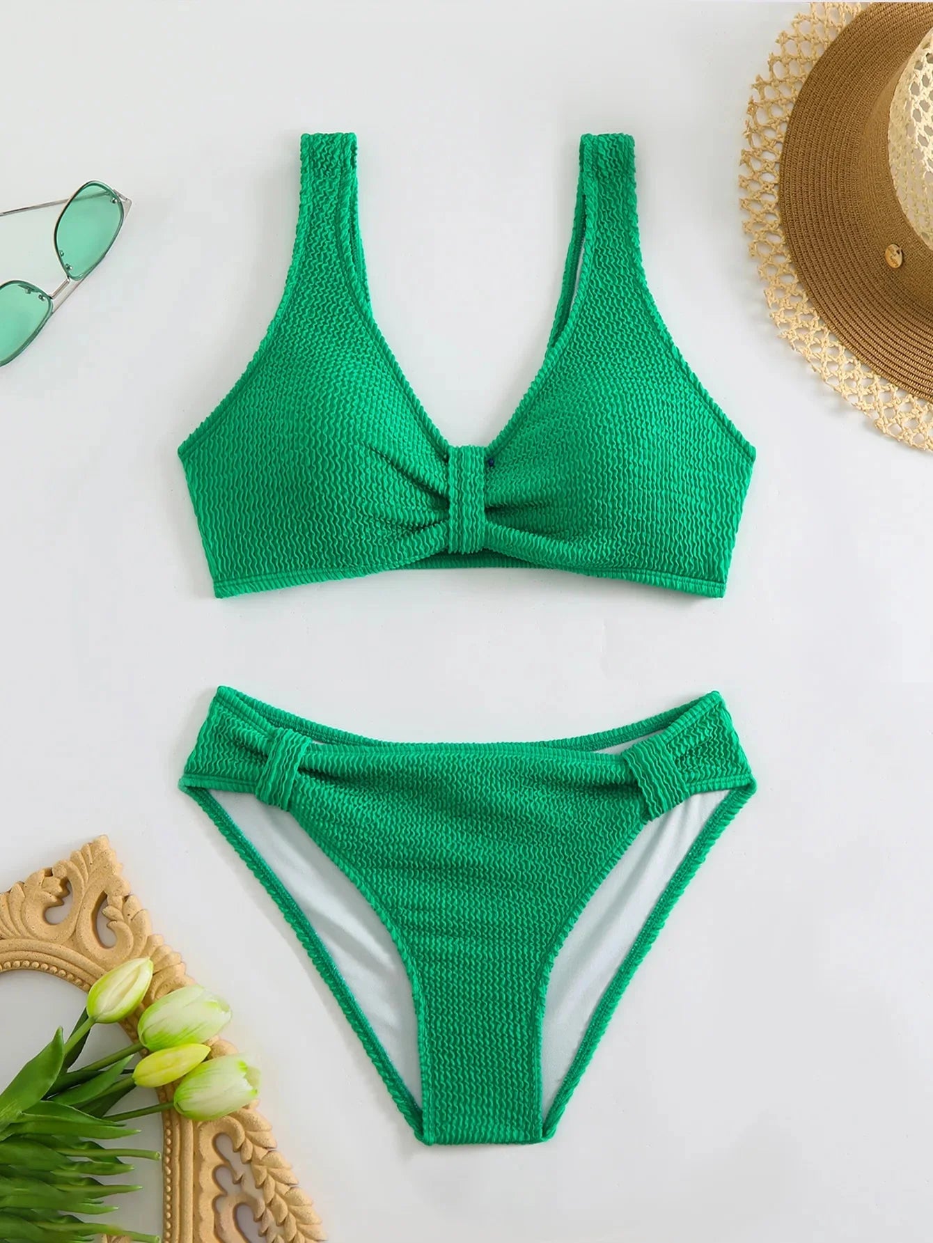 Nuevo traje de baño de dos piezas de bikini 2025, color puro, alta elasticidad, monocromático, ajuste cómodo, ropa de playa para mujer.
