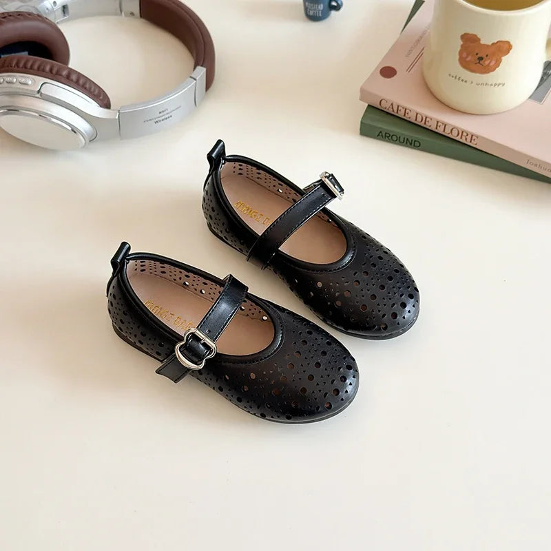 Zapatos casuales para niñas, sandalias de verano 2025, estilo coreano, de suela suave, antideslizantes, versátiles y elegantes.