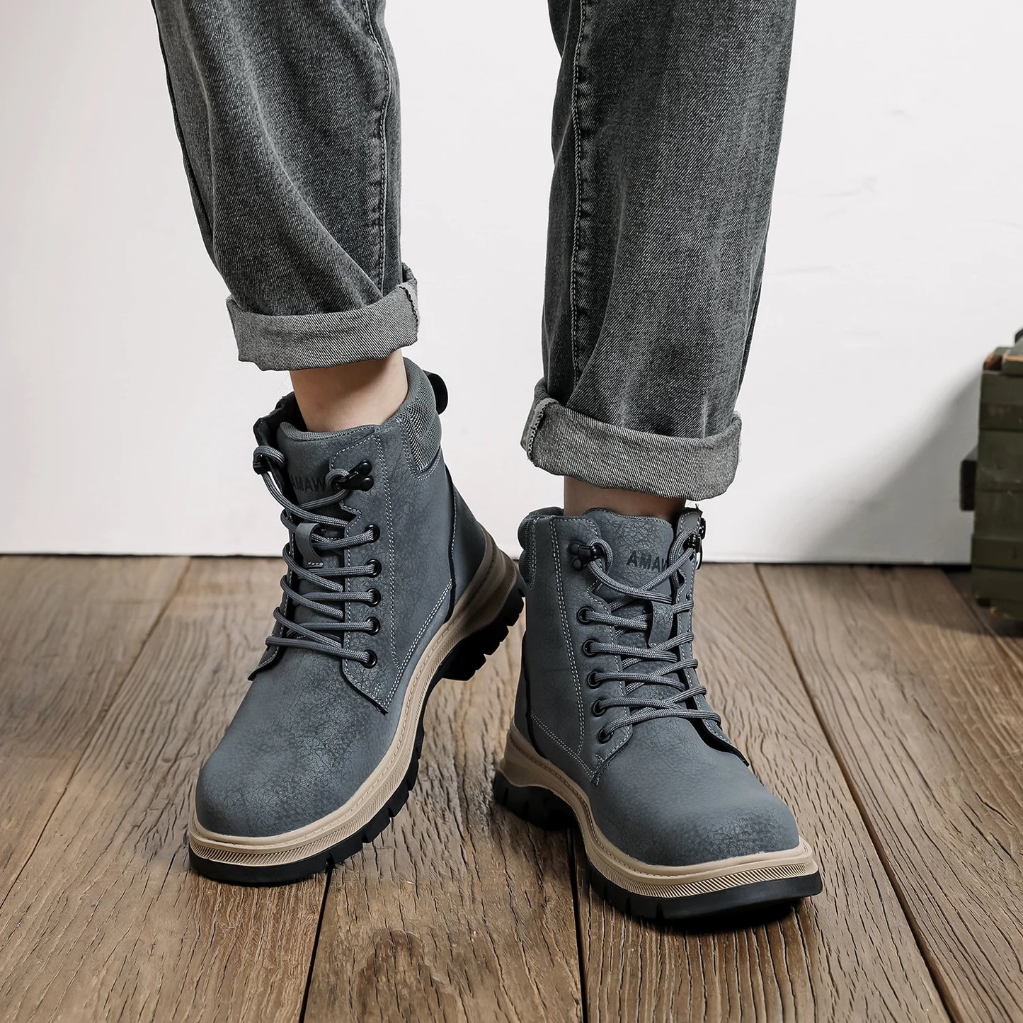 2024 New Safety Shoes Men Anti-smash Anti Puncture Work Shoes Anti Slip Indestructible Shoes Protective Sneakers Men Boots