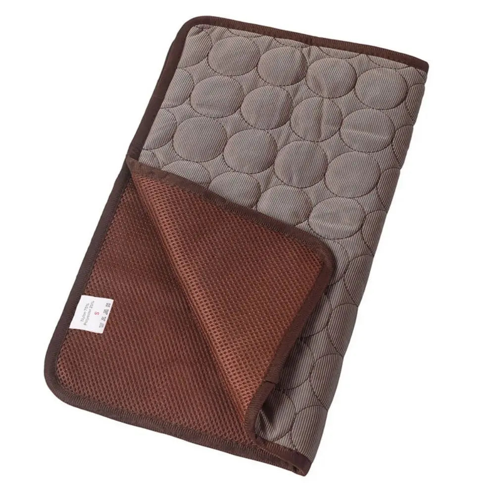 Nueva colchoneta refrescante de verano para perros, manta para gatos, sofá, cama transpirable para mascotas, lavable para perros pequeños, medianos y grandes, para coche.