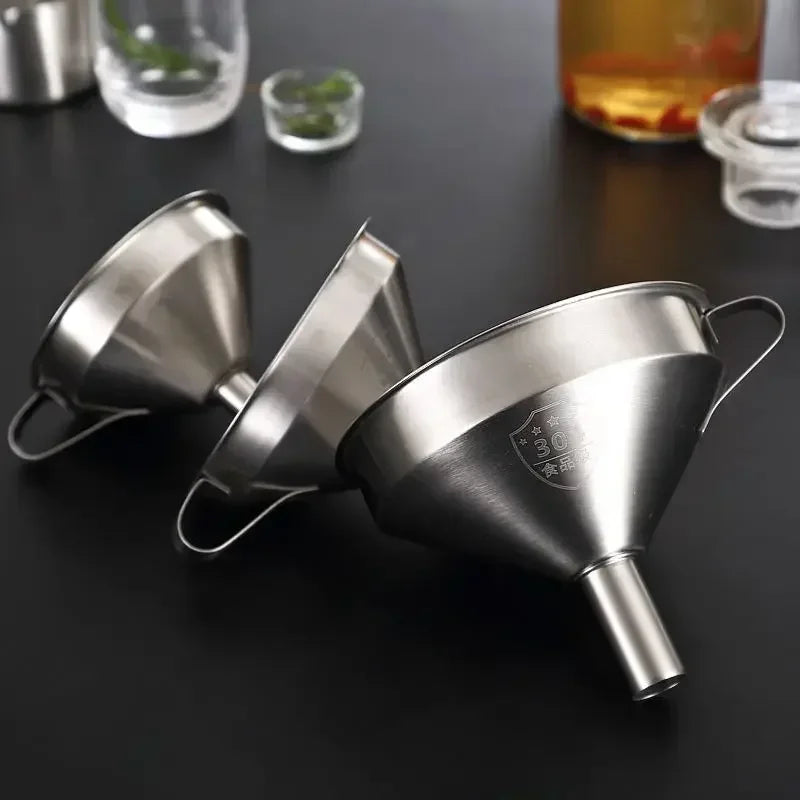 Embudo de acero inoxidable 304 de boca ancha con filtro de malla para aceite de cocina, especias líquidas y utensilios de cocina.