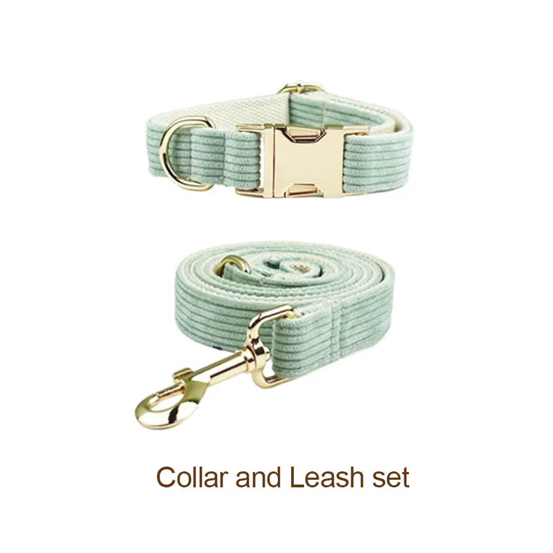 Collar y correa de pana verde claro para perros. Placa de identificación grabada personalizada. Suministros para mascotas. Correa para perros. Corduroy03