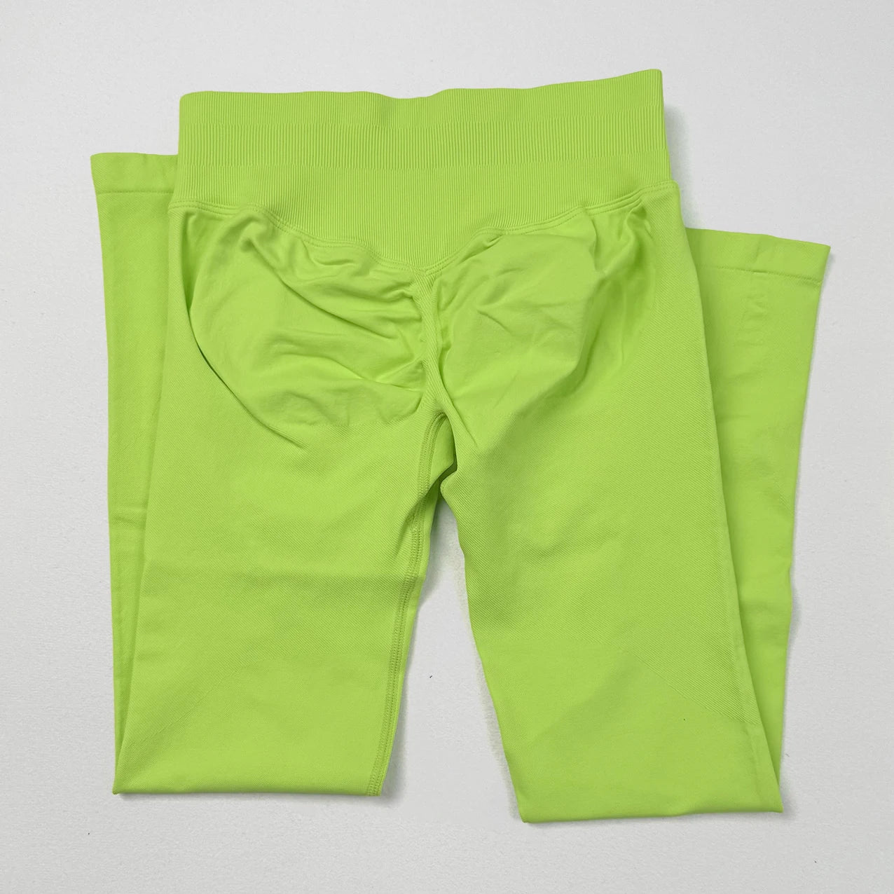 Pantalones de yoga VEQKING Scrunch Butt para mujer, leggings deportivos sin costuras, cintura baja, mallas de gimnasio, pantalones de entrenamiento cálidos de secado rápido para otoño.
