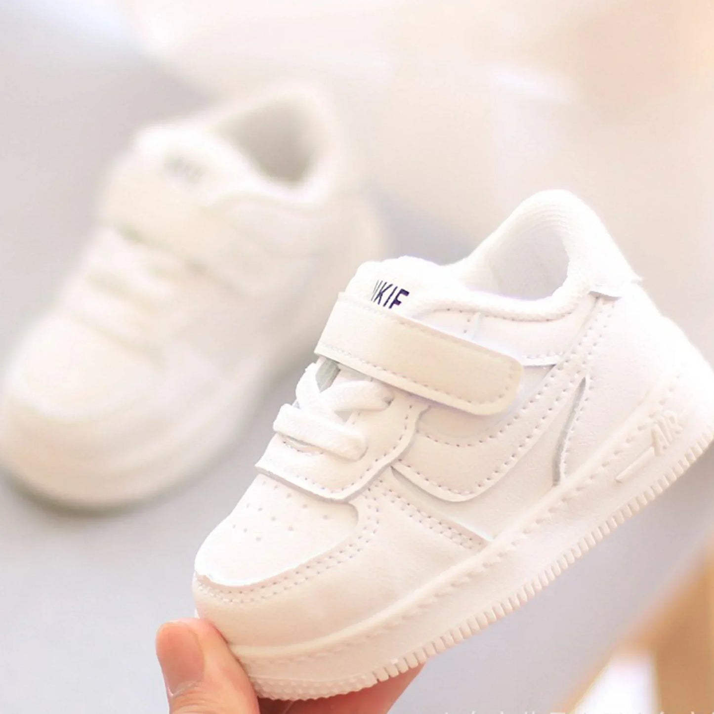 Zapatos para niños, zapatillas de correr para otoño e invierno, zapatillas de exterior antideslizantes, suela suave, zapatos deportivos para bebés y niños pequeños.