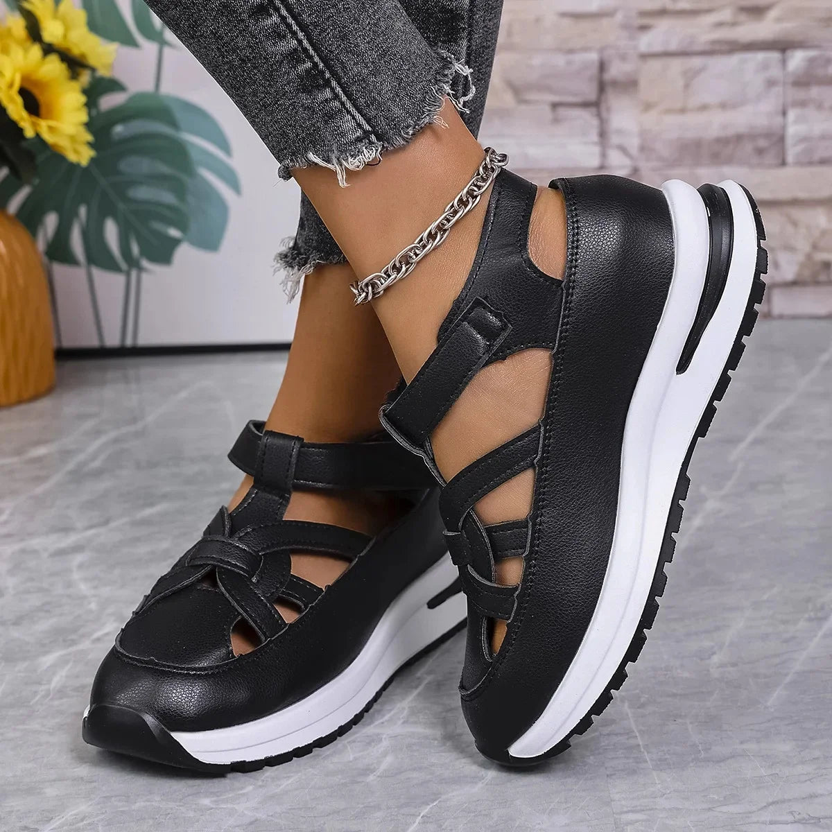 Sandalias de mujer de talla grande, primavera 2025, nuevas, con tacón romano mágico, código 43, cómodas, transpirables, sin cordones, para verano.