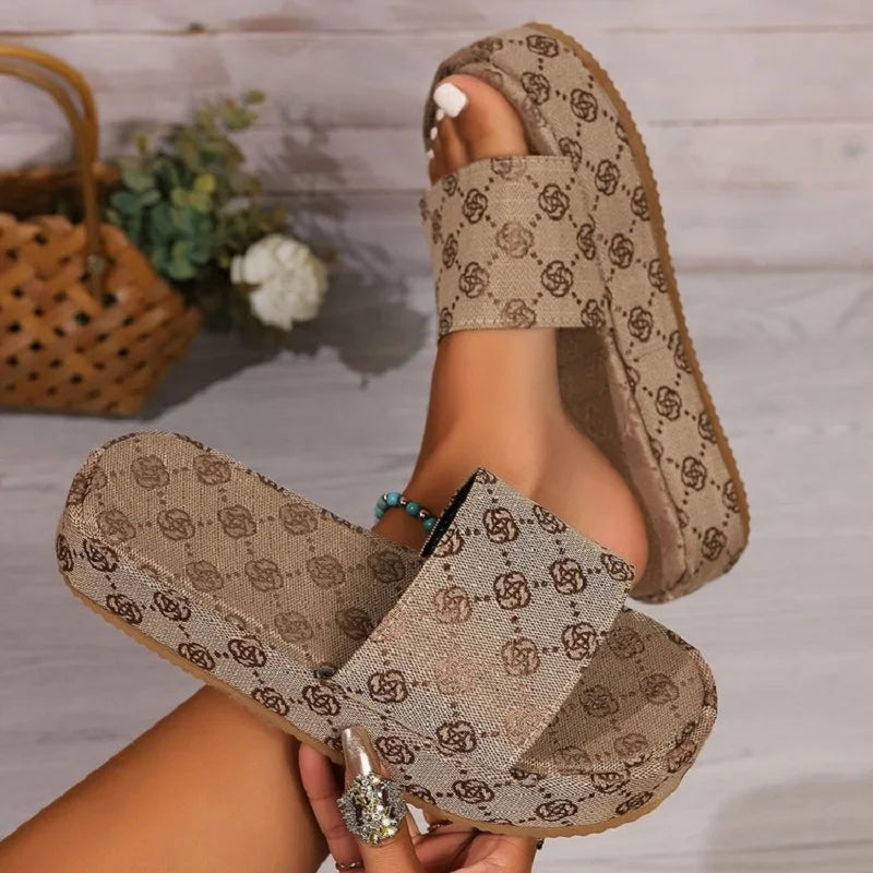 Sandalias de suela gruesa con patrón retro de gran tamaño de comercio exterior para mujer 2024, nuevas sandalias de plataforma bordadas con flor de ciruelo, informales...