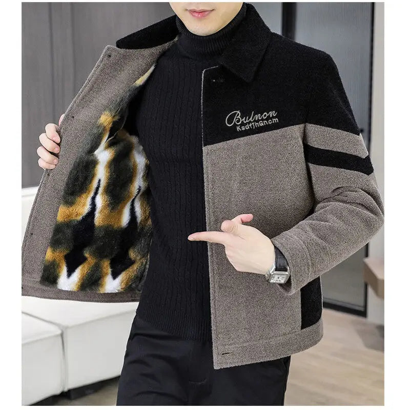 Abrigo de lana corto grueso informal de nueva marca de moda para otoño e invierno para hombre con chaqueta de terciopelo de visón dorado y elegante