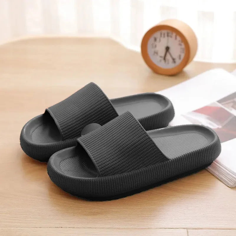 Zapatillas de baño de interior de EVA, ligeras, antideslizantes, de verano, para parejas, para hombre y mujer, cómodas y cómodas.