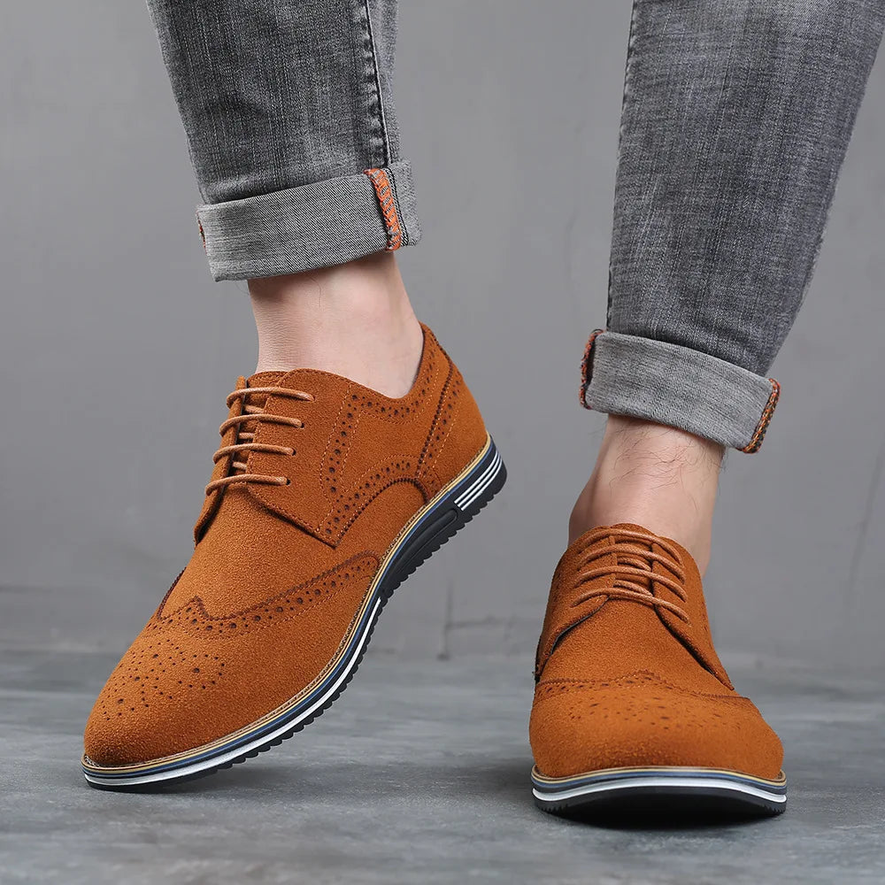 Zapatos de hombre estilo nobuk con cordones, zapatos Oxford suaves para hombre, planos 2023, zapatillas deportivas transpirables de color sólido, zapatos deportivos casuales.