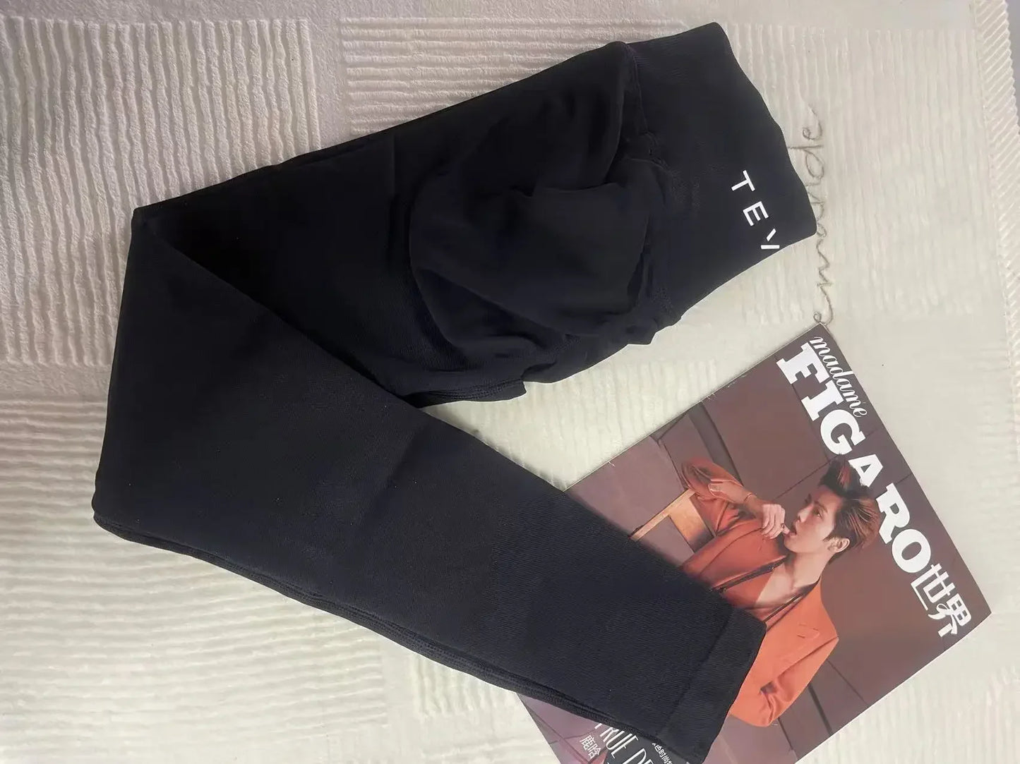 TEVEO Leggings Leggings de yoga sans couture pour femmes Corset taille moyenne collants de fitness hanches à volants Leggings d'