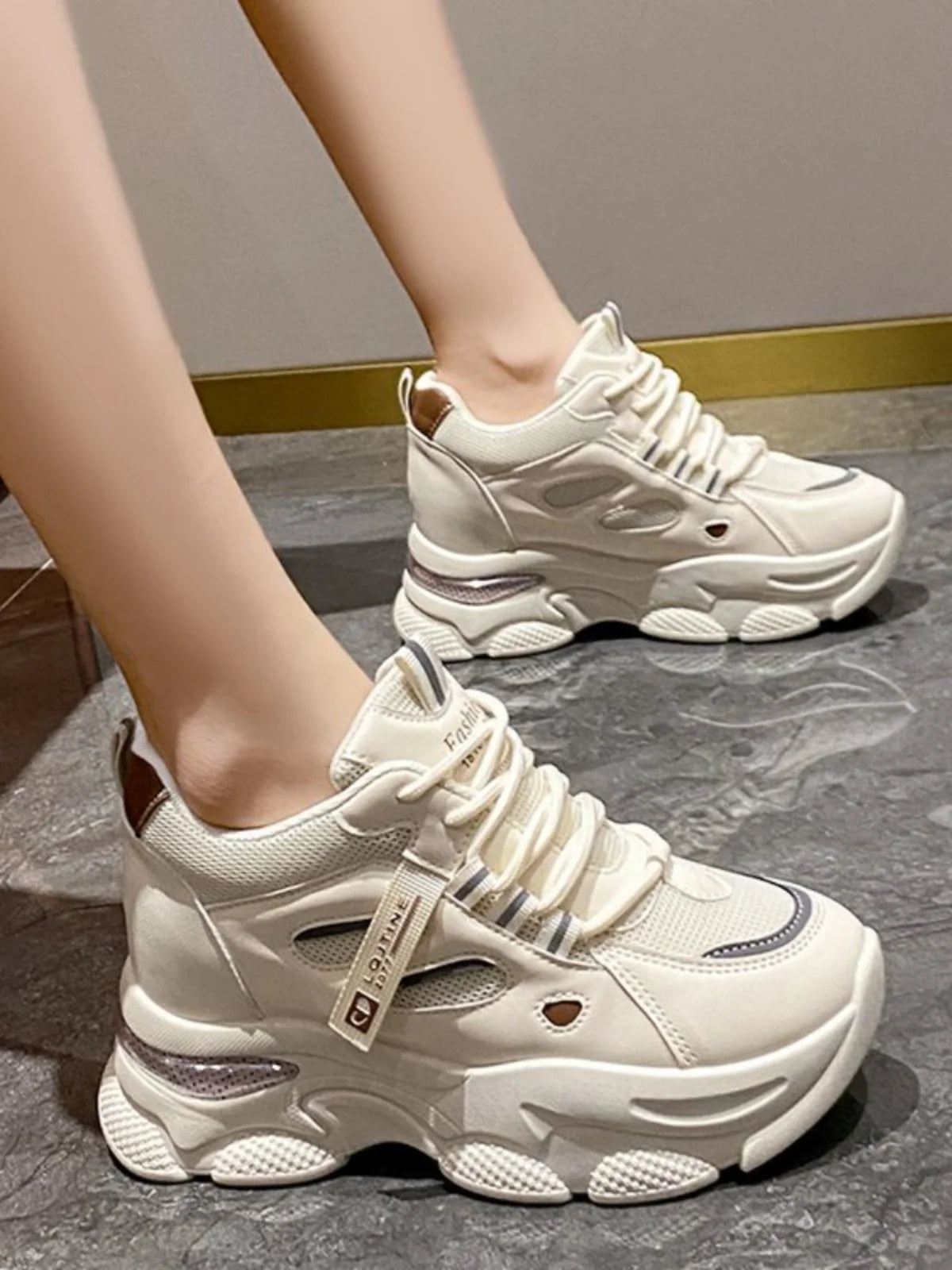 Zapatillas deportivas informales sin cordones para mujer, de piel suave, color blanco, transpirables, suaves y antideslizantes.