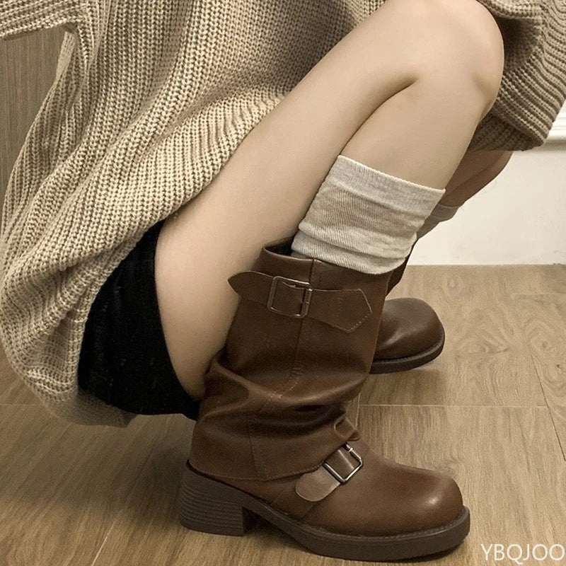 Botas vaqueras retro marrones de estilo occidental para mujer, estilo otoño-invierno, 2025, nuevas botas cortas, delgadas, gruesas y apiladas.