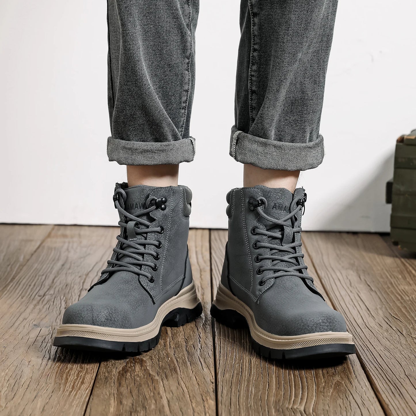 2024 New Safety Shoes Men Anti-smash Anti Puncture Work Shoes Anti Slip Indestructible Shoes Protective Sneakers Men Boots