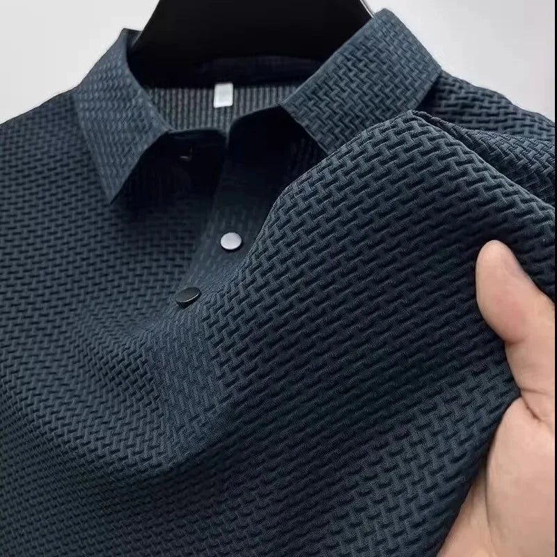 Camiseta de manga corta de seda de hielo para hombre, nueva camiseta de verano con cuello redondo y estampado de gofre, de alta elasticidad, sin costuras, informal, de negocios.