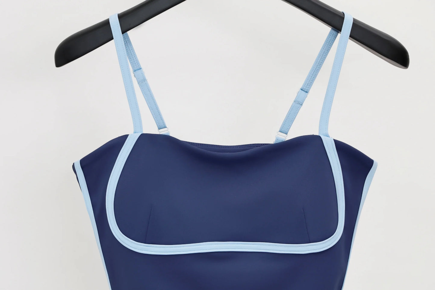 Conjunto de yoga a rayas para mujer, ropa de gimnasio, sujetador deportivo sexy, pantalones acampanados de cintura alta, pantalones de fitness para correr y levantar la cadera, novedad de 2025