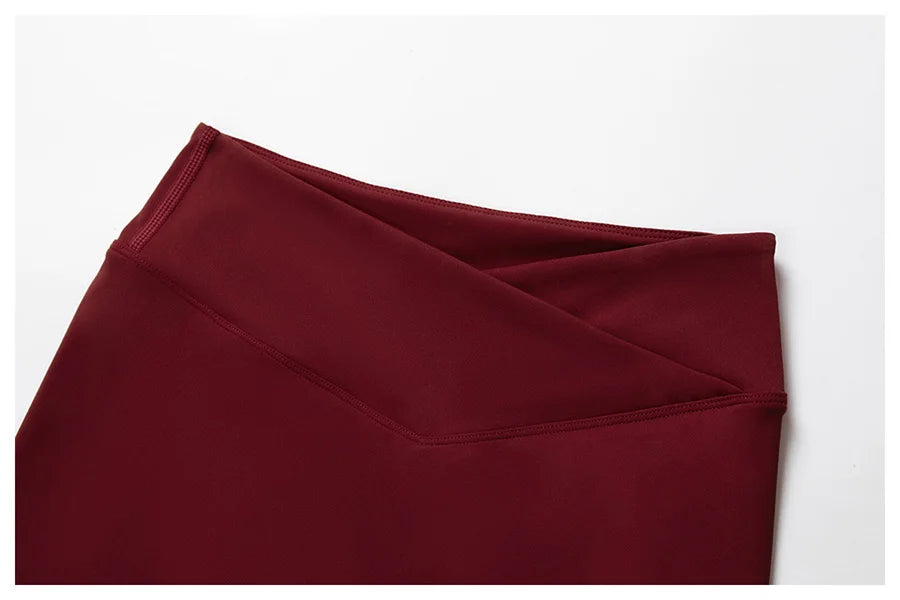 Nuevo conjunto de yoga para mujer, ropa deportiva para gimnasio, sujetador deportivo y pantalones cortos, conjuntos de leggings, atuendos de sensación desnuda, ropa deportiva femenina, chándal