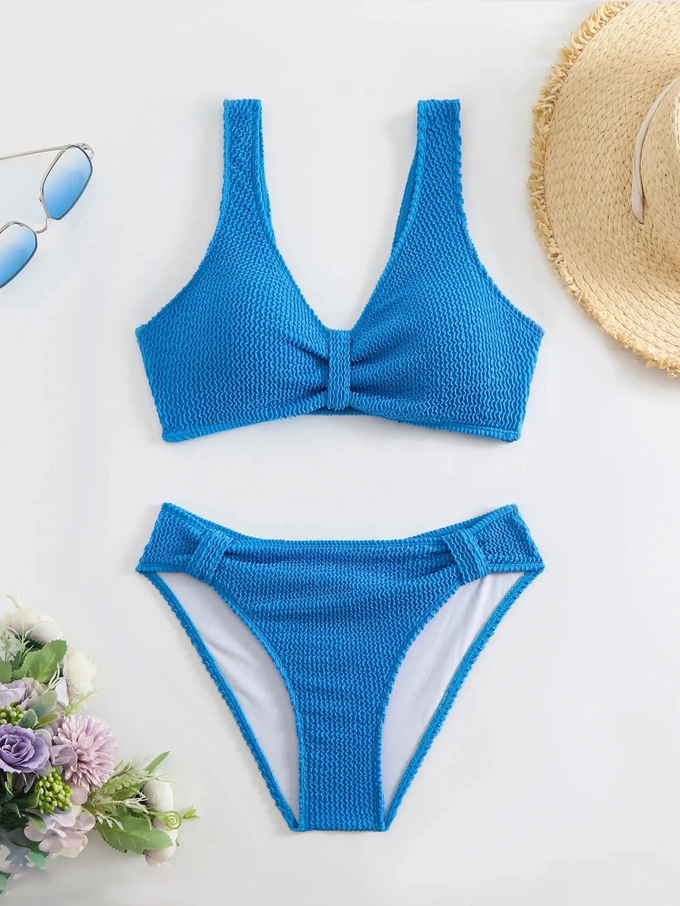 Nuevo traje de baño de dos piezas de bikini 2025, color puro, alta elasticidad, monocromático, ajuste cómodo, ropa de playa para mujer.