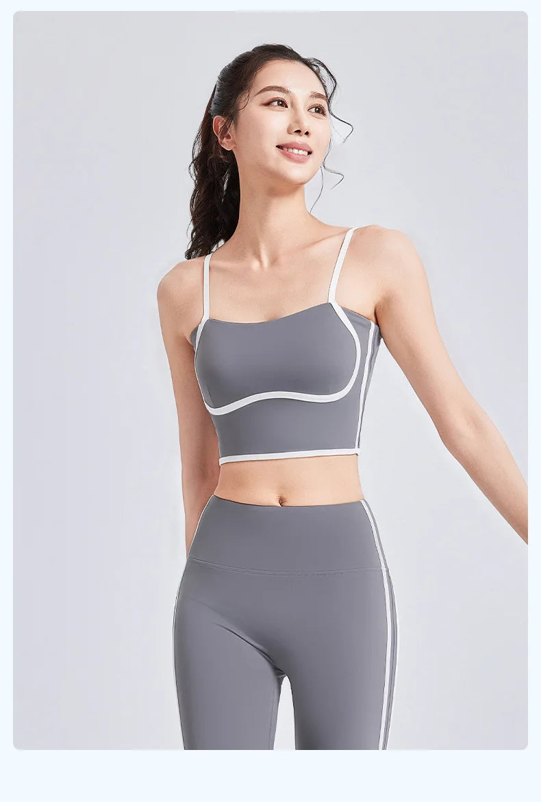 Nuevo traje deportivo para mujer, con efecto push-up, chaleco con tirantes ajustables, cintura alta, micropantalón y traje de yoga de alta elasticidad.