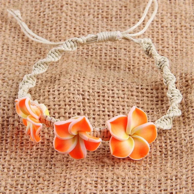 Conjunto de pulsera y collar de conchas multicolores tejidas a mano, joyería de cerámica suave estilo vacaciones en la playa con diseño de flor de huevo bohemia