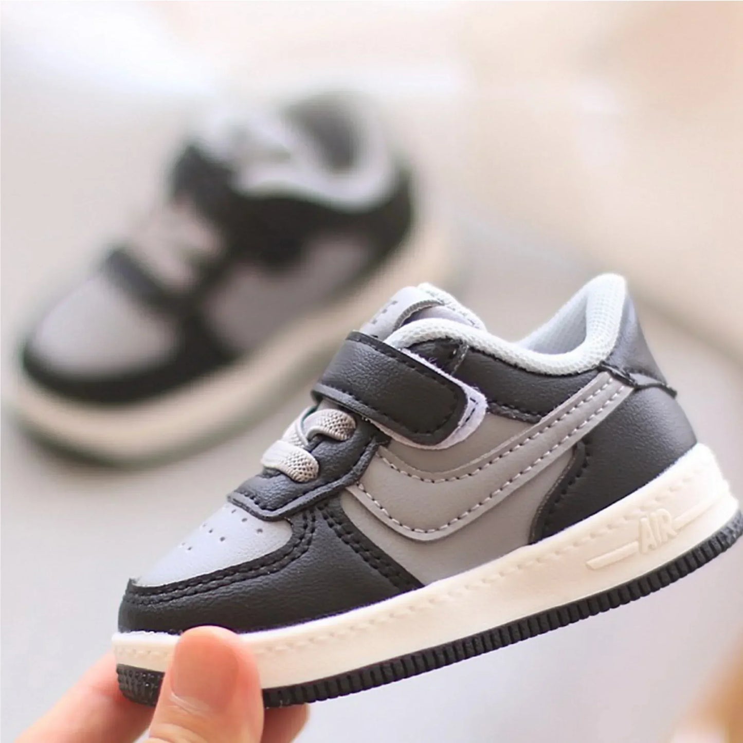 Zapatos para niños, zapatillas de correr para otoño e invierno, zapatillas de exterior antideslizantes, suela suave, zapatos deportivos para bebés y niños pequeños.