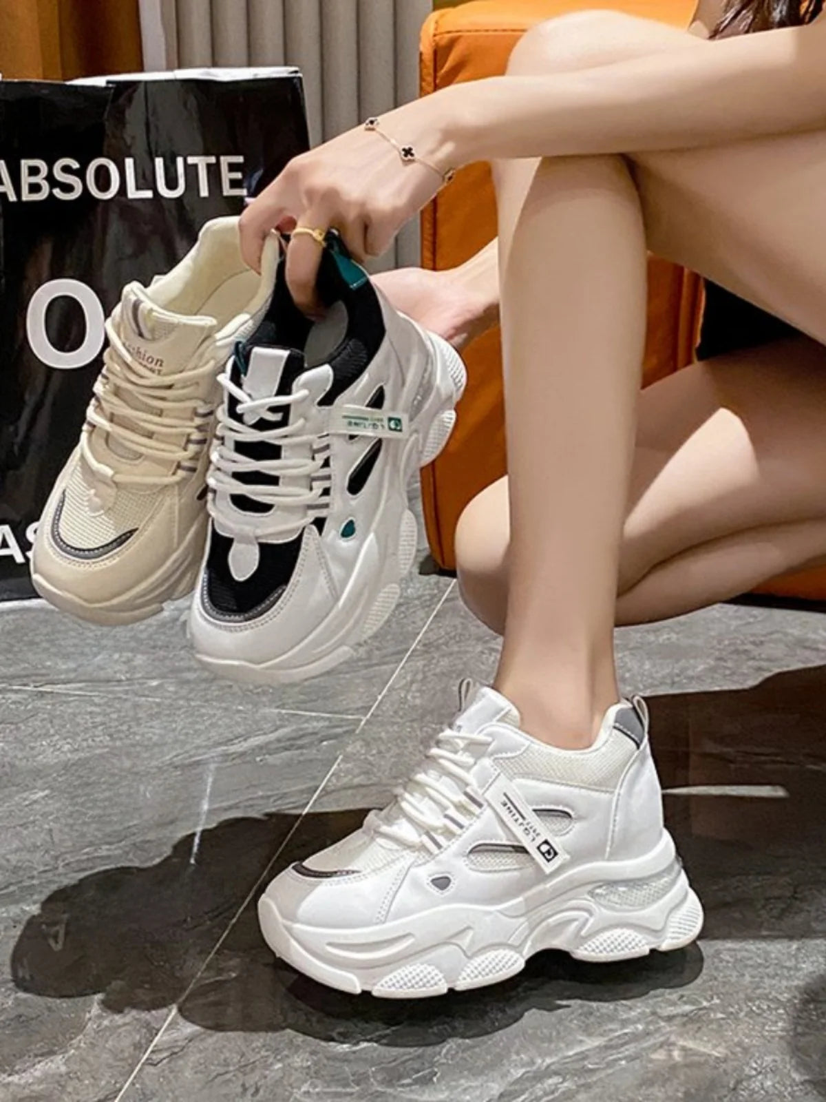 Zapatillas deportivas informales sin cordones para mujer, de piel suave, color blanco, transpirables, suaves y antideslizantes.