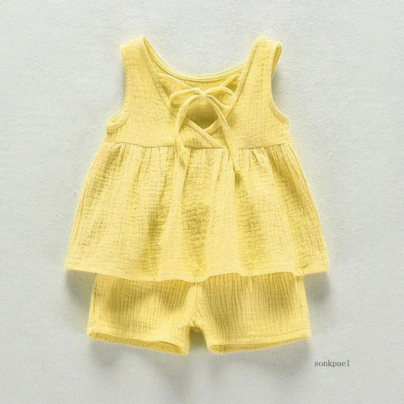 Conjuntos bonitos de blusa de algodón y pantalones cortos para niña pequeña, ropa de verano para niña pequeña