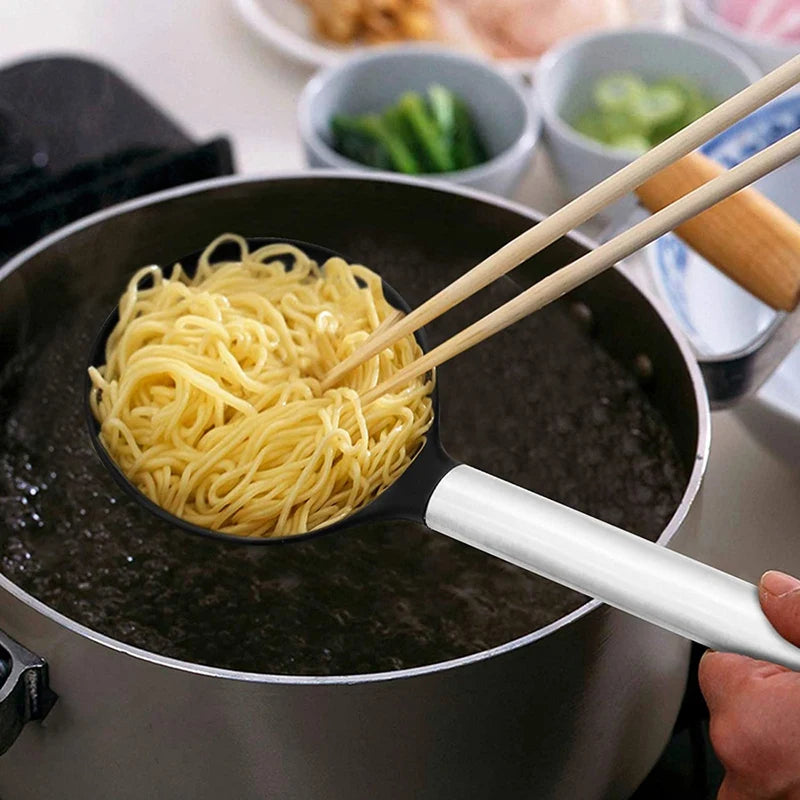 Cuchara ranurada de silicona, libre de BPA y resistente al calor hasta 268 °C, mango de acero inoxidable, espumadera de cocina antiadherente sin costuras.