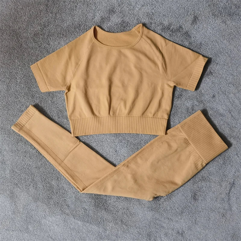 Conjunto de yoga fitness sin costuras para mujer, ropa deportiva de cintura alta, leggings, pantalones cortos de dos piezas, ropa de gimnasio para mujer