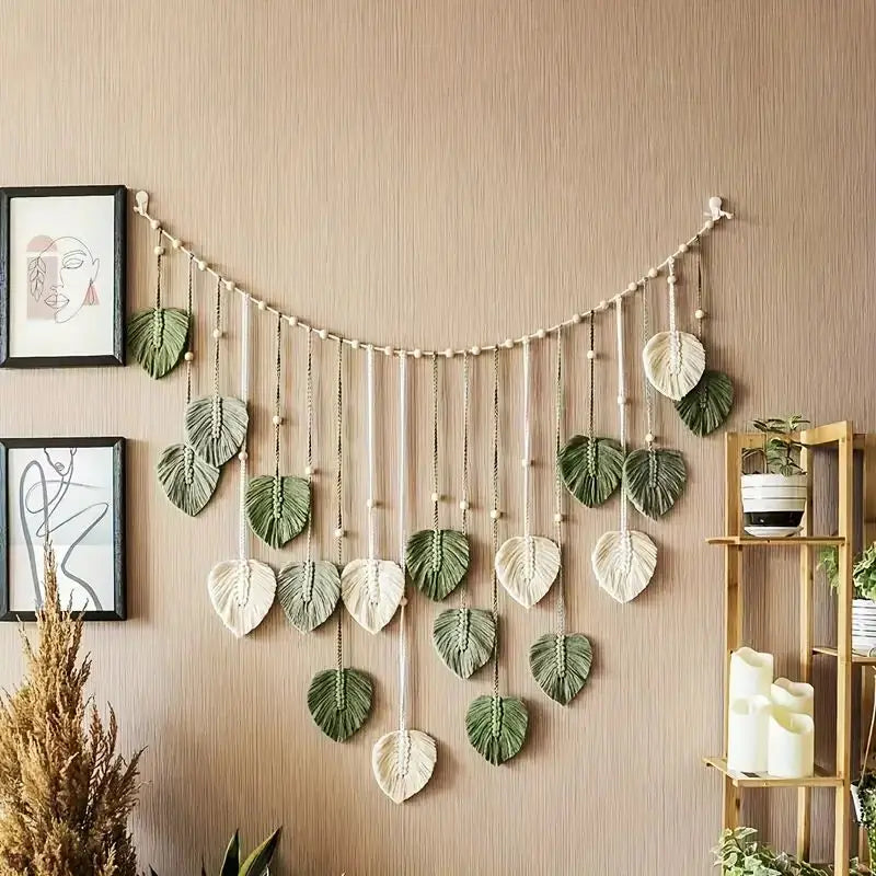 Decoración bohemia para el hogar, tapiz de macramé con hojas y plumas, decoración colgante de pared para sala de estar y dormitorio, arte de pared bohemio para el hogar.