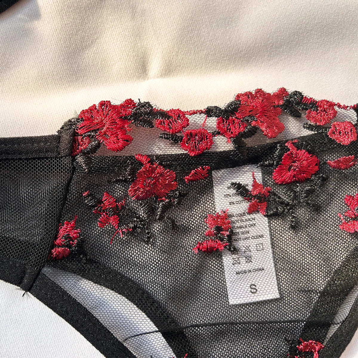 Conjunto de lencería sexy para mujer, sujetador exótico con estampado bordado y push up, bralette fino.
