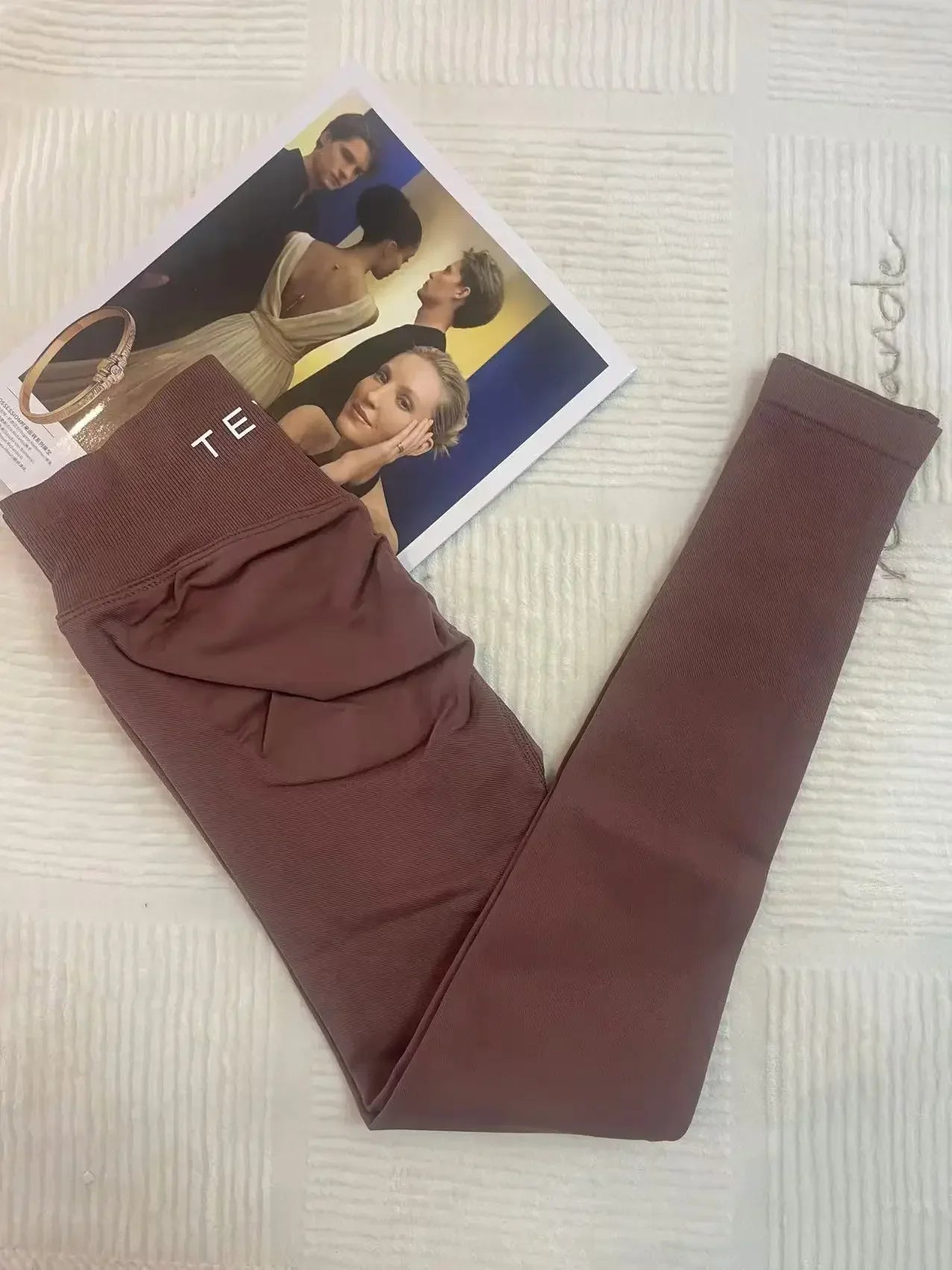 TEVEO Leggings Leggings de yoga sans couture pour femmes Corset taille moyenne collants de fitness hanches à volants Leggings d'